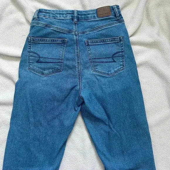American Eagle Outfitters Stretch Mom Jeans - Picture 7 of 9